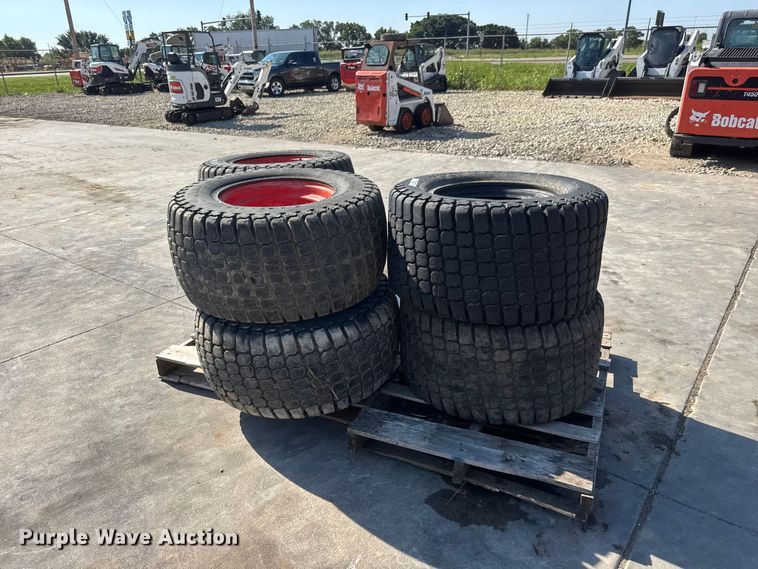 image for item NJ9228 (6) Bobcat 33x15.50-16.5 skid steer tires
