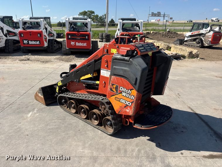 image for item NJ9229 2020 Ditch Witch SK800 compact utility loader