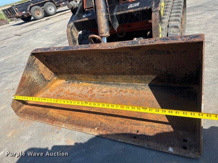 image for item NJ9229 2020 Ditch Witch SK800 compact utility loader
