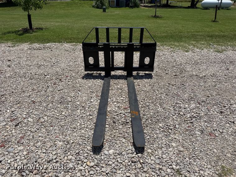 image for item NJ9235 Skid steer pallet forks