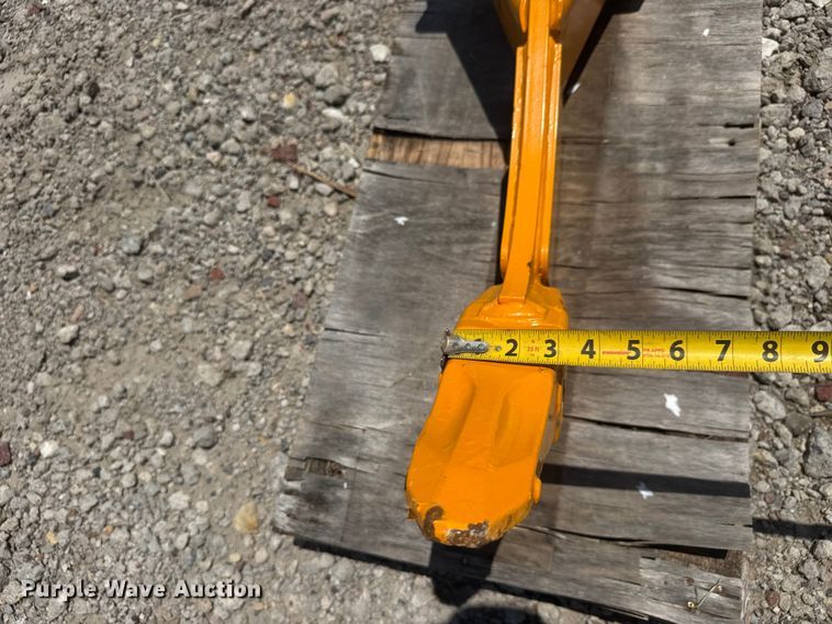 image for item NJ9237 Excavator ripper tooth