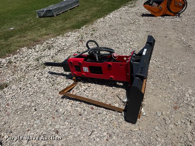 image for item NJ9239 Raytree RMH680 skid steer breaker