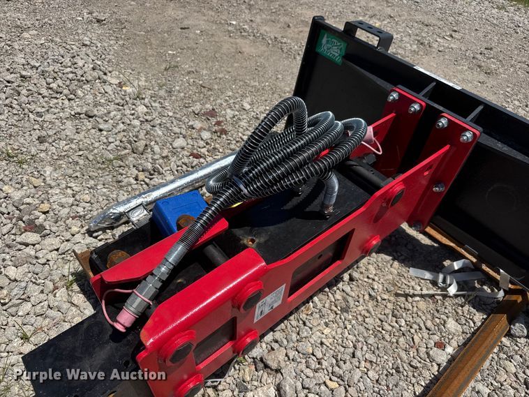 image for item NJ9239 Raytree RMH680 skid steer breaker