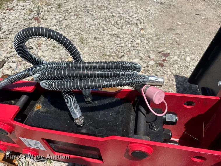 image for item NJ9239 Raytree RMH680 skid steer breaker