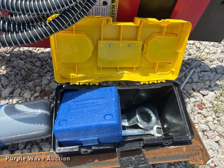 image for item NJ9239 Raytree RMH680 skid steer breaker