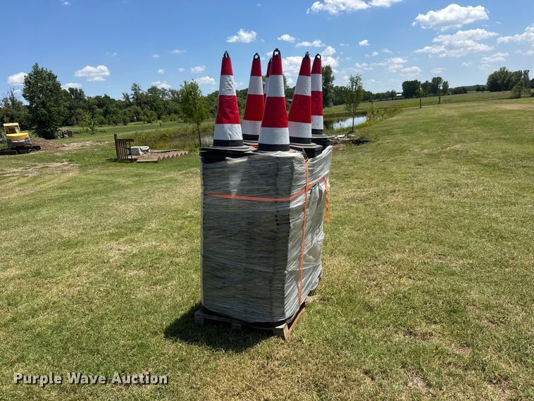 image for item NJ9241 (250) traffic cones