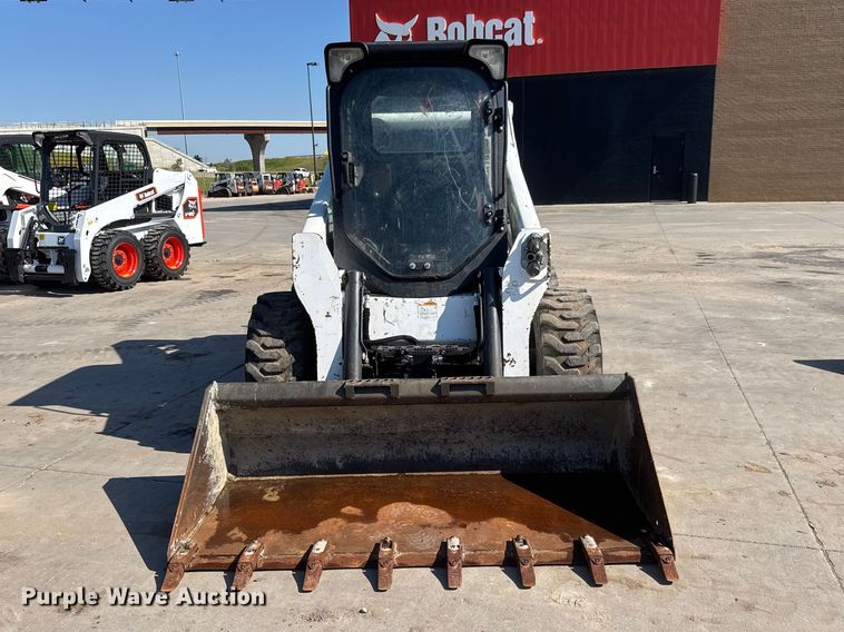 image for item NJ9245 2018 Bobcat S650 tracked skid steer loader