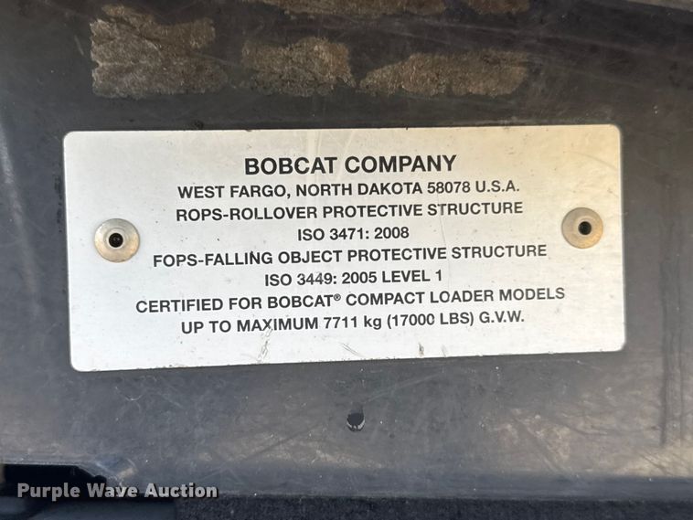 image for item NJ9245 2018 Bobcat S650 tracked skid steer loader