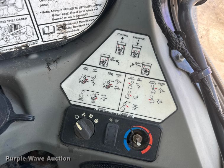 image for item NJ9245 2018 Bobcat S650 tracked skid steer loader