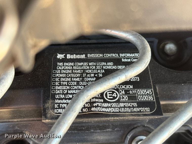 image for item NJ9245 2018 Bobcat S650 tracked skid steer loader