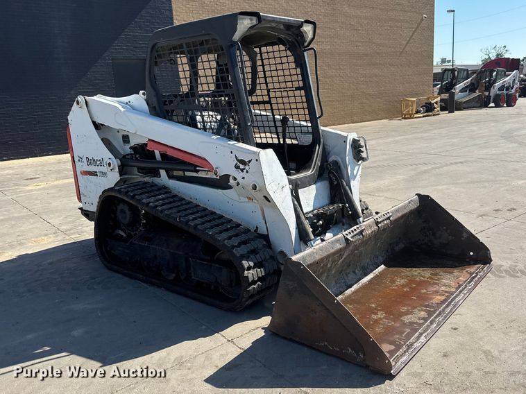 image for item NJ9247 2016 Bobcat T550 tracked skid steer loader