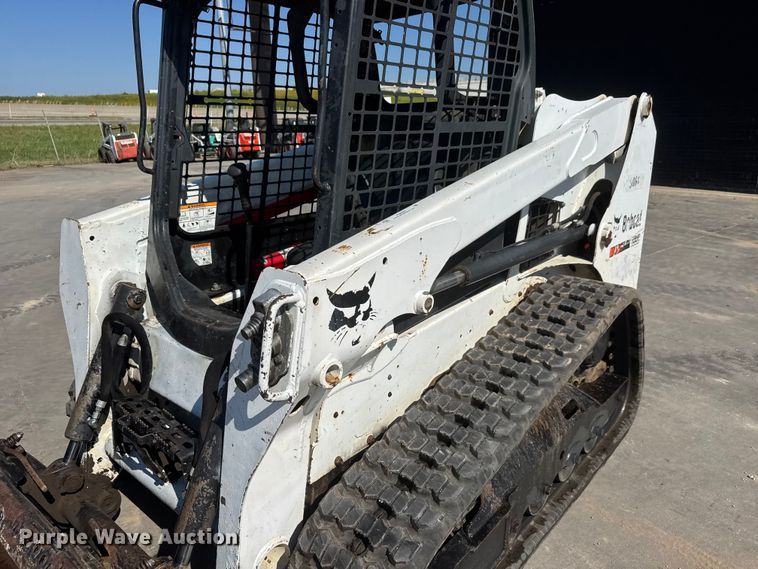 image for item NJ9247 2016 Bobcat T550 tracked skid steer loader