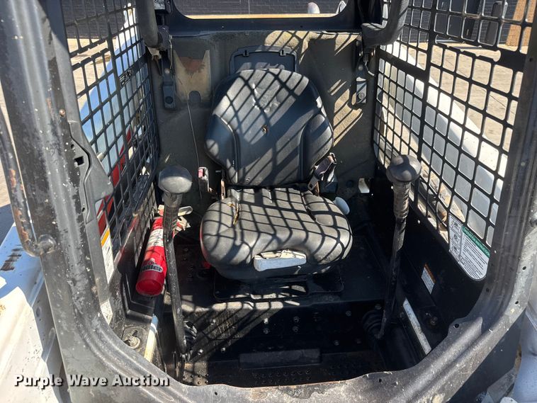 image for item NJ9247 2016 Bobcat T550 tracked skid steer loader
