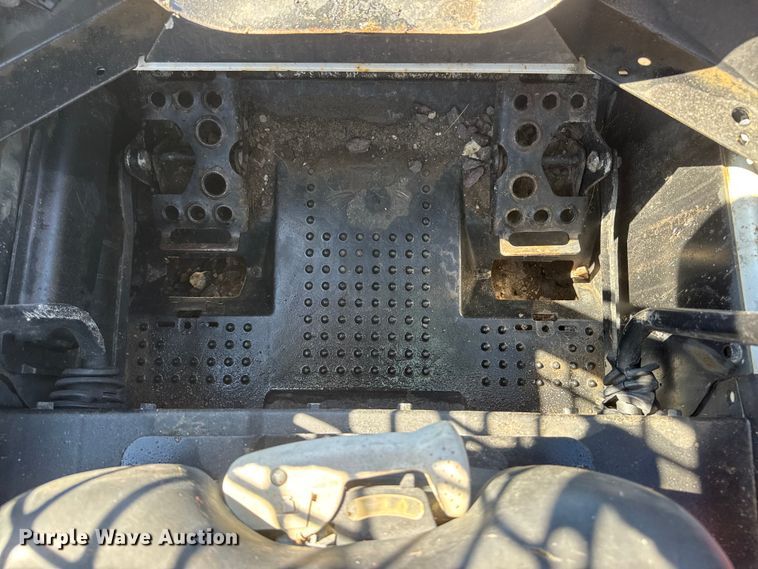 image for item NJ9247 2016 Bobcat T550 tracked skid steer loader