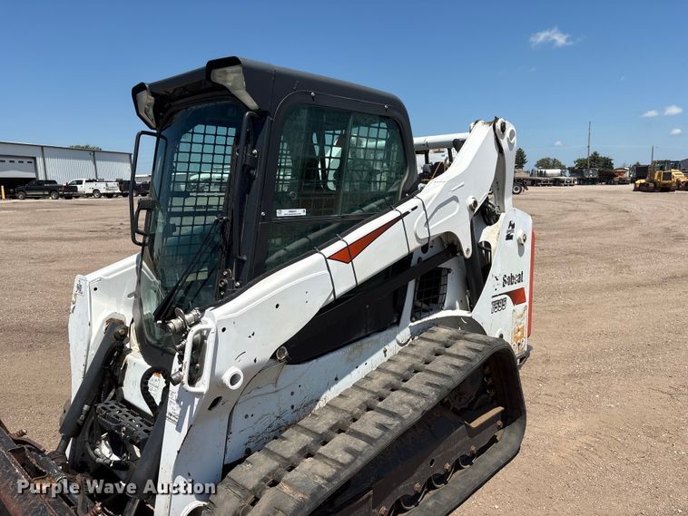 image for item NM9807 2019 Bobcat T595 tracked skid steer loader