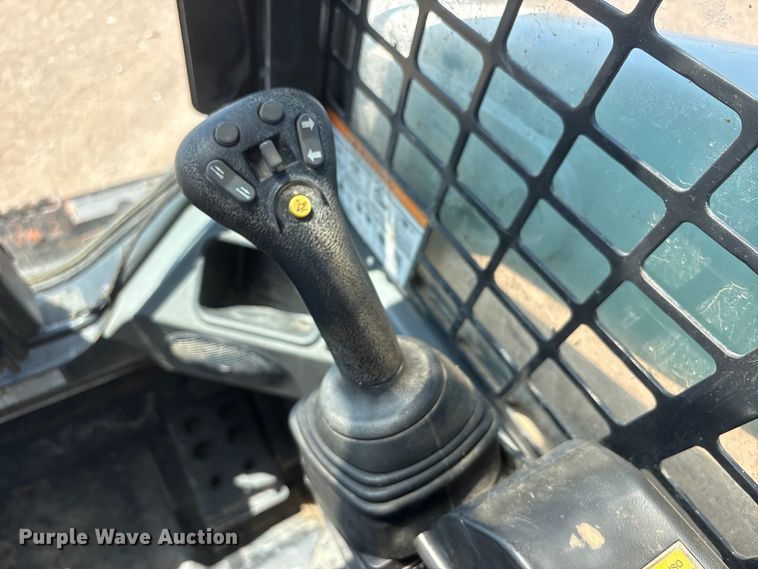image for item NM9807 2019 Bobcat T595 tracked skid steer loader