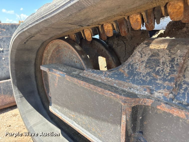 image for item NM9807 2019 Bobcat T595 tracked skid steer loader