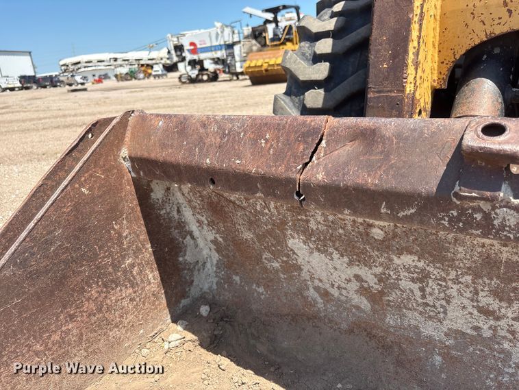 image for item NM9809 2004 Caterpillar 262B skid steer loader