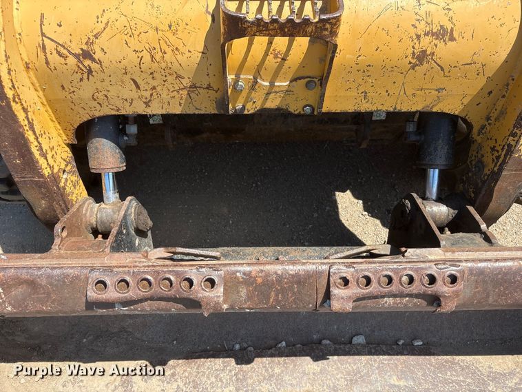 image for item NM9809 2004 Caterpillar 262B skid steer loader