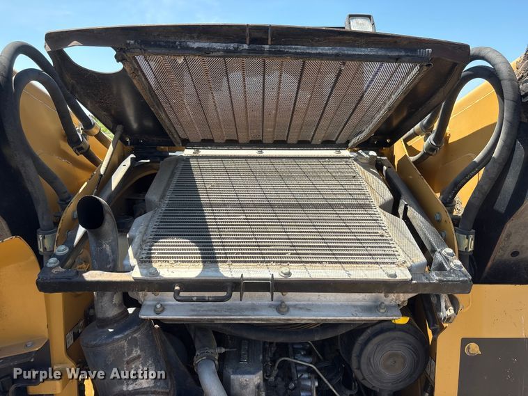 image for item NM9809 2004 Caterpillar 262B skid steer loader