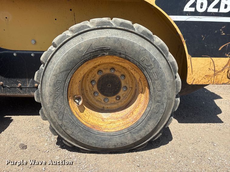 image for item NM9809 2004 Caterpillar 262B skid steer loader