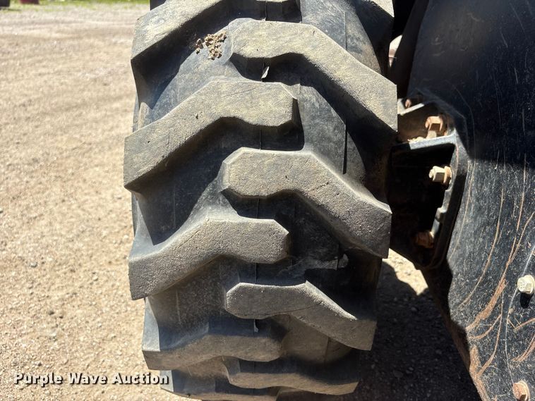 image for item NM9809 2004 Caterpillar 262B skid steer loader