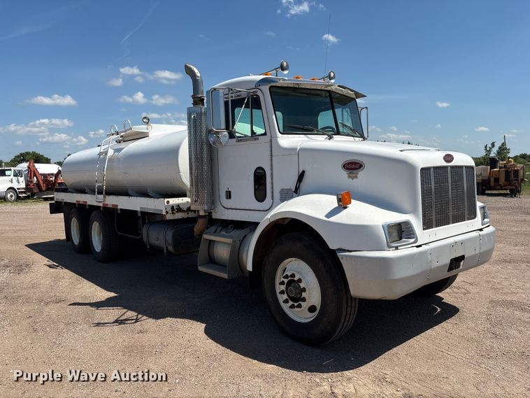 image for item NM9810 2002 Peterbilt 330 Tank truck