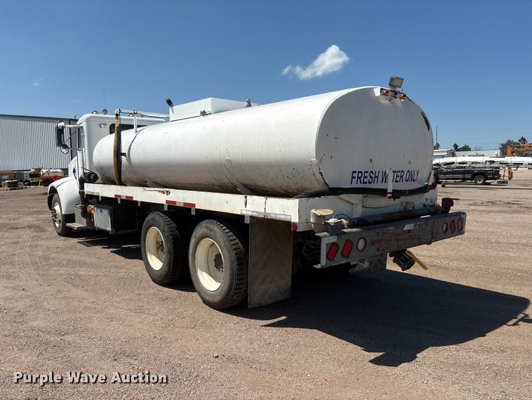 image for item NM9810 2002 Peterbilt 330 Tank truck