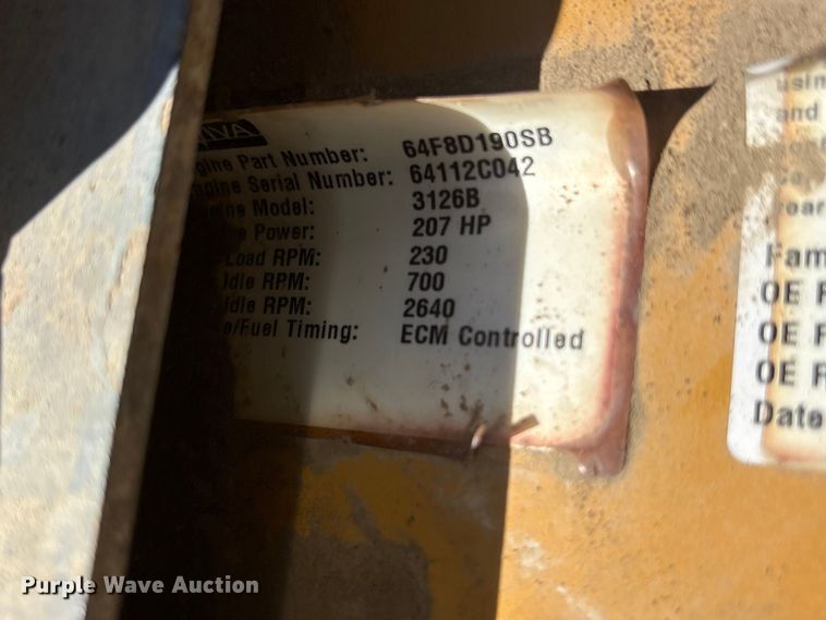 image for item NM9810 2002 Peterbilt 330 Tank truck