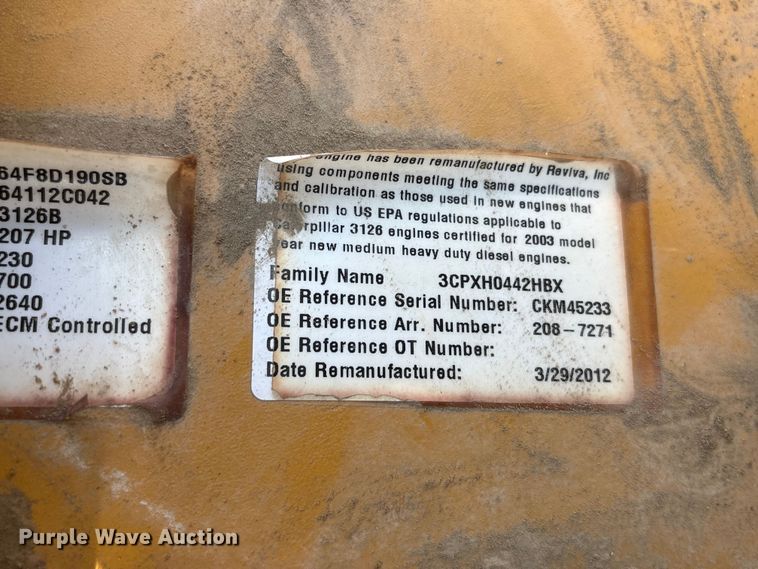 image for item NM9810 2002 Peterbilt 330 Tank truck