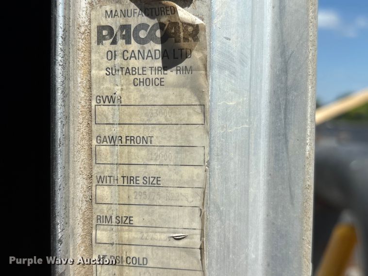 image for item NM9810 2002 Peterbilt 330 Tank truck