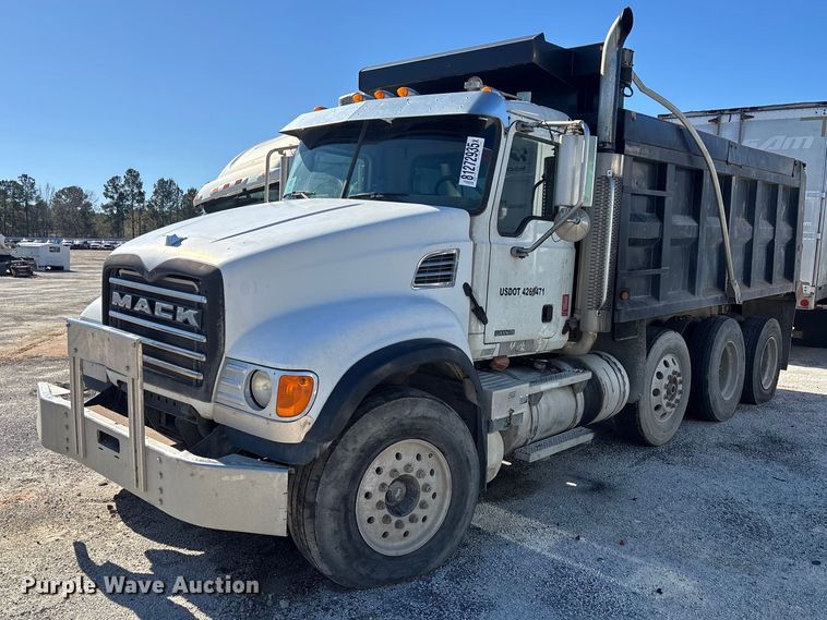 image for item YA1152 2007 Mack Granite CV713 dump truck