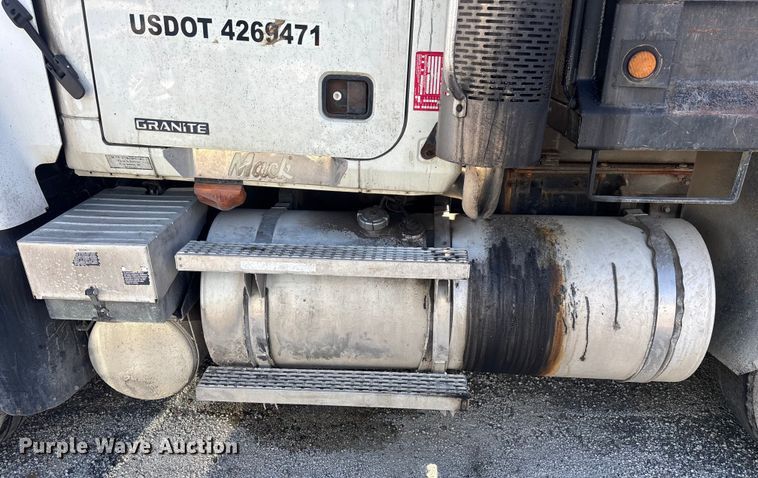 image for item YA1152 2007 Mack Granite CV713 dump truck