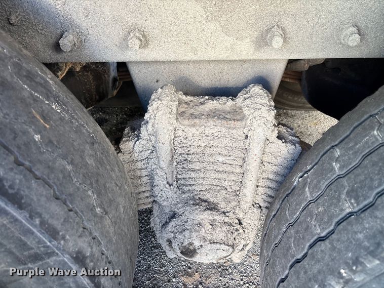 image for item YA1152 2007 Mack Granite CV713 dump truck