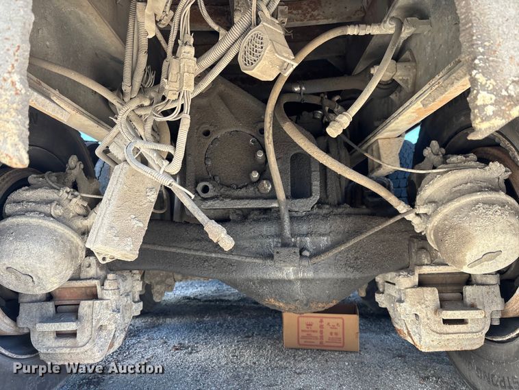 image for item YA1152 2007 Mack Granite CV713 dump truck