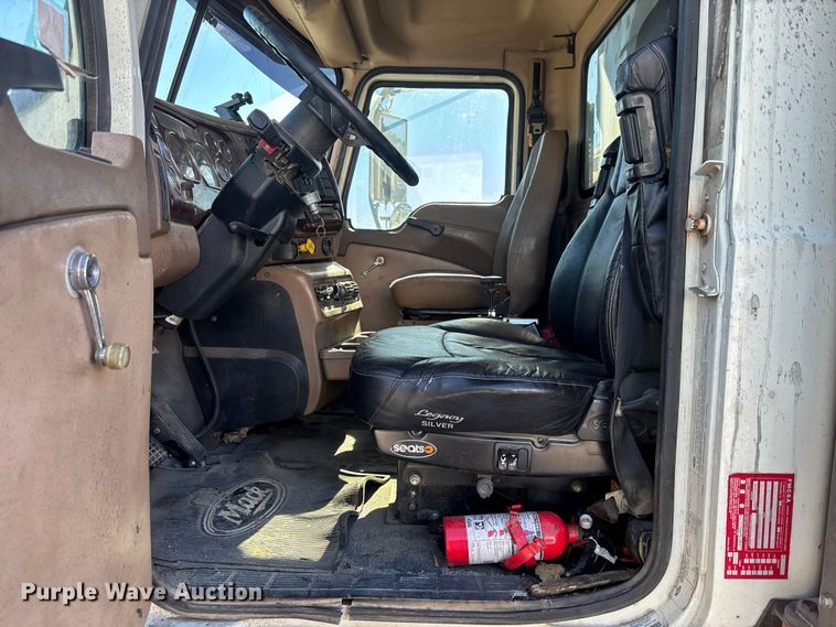 image for item YA1152 2007 Mack Granite CV713 dump truck