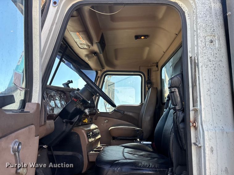 image for item YA1152 2007 Mack Granite CV713 dump truck