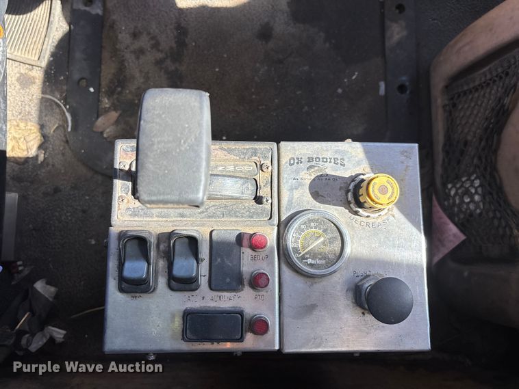 image for item YA1152 2007 Mack Granite CV713 dump truck