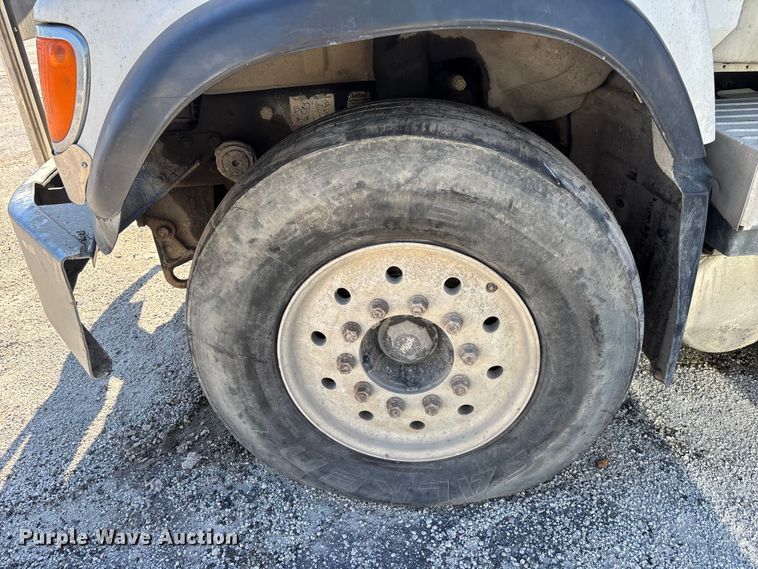 image for item YA1152 2007 Mack Granite CV713 dump truck
