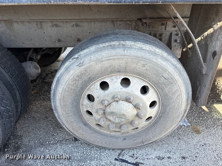 image for item YA1152 2007 Mack Granite CV713 dump truck