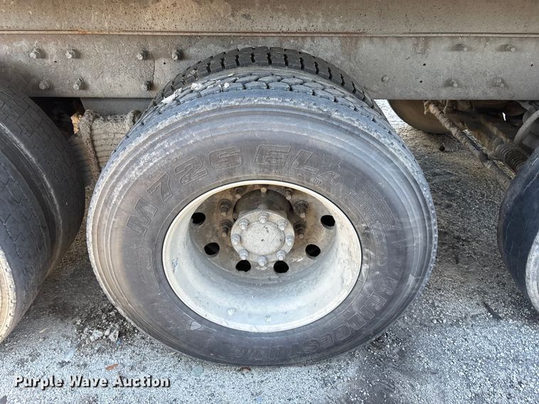 image for item YA1152 2007 Mack Granite CV713 dump truck