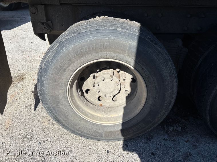 image for item YA1152 2007 Mack Granite CV713 dump truck