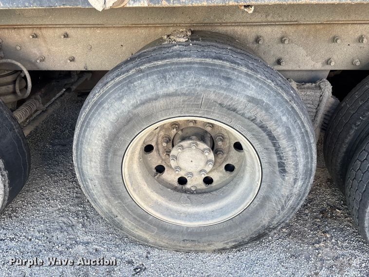 image for item YA1152 2007 Mack Granite CV713 dump truck