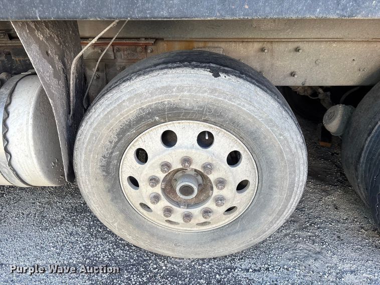 image for item YA1152 2007 Mack Granite CV713 dump truck