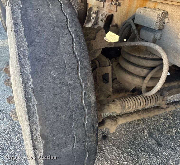 image for item YA1152 2007 Mack Granite CV713 dump truck