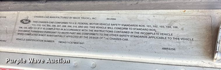 image for item YA1152 2007 Mack Granite CV713 dump truck