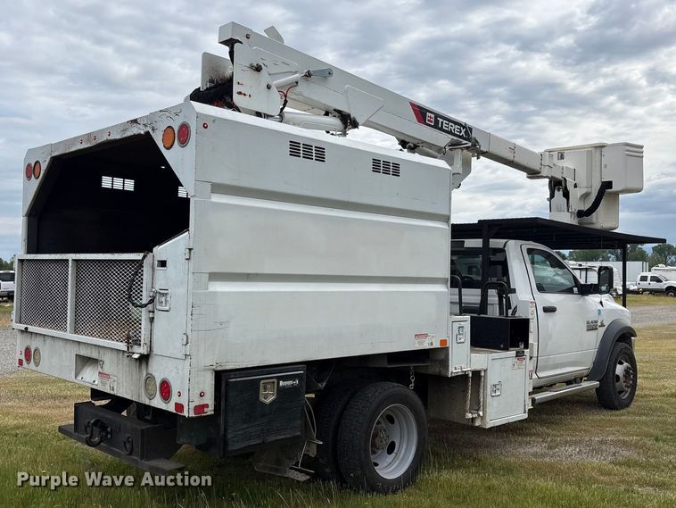 image for item YA2588 2018 RAM 5500 forestry bucket truck