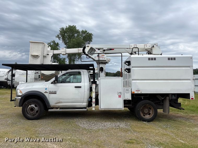 image for item YA2588 2018 RAM 5500 forestry bucket truck