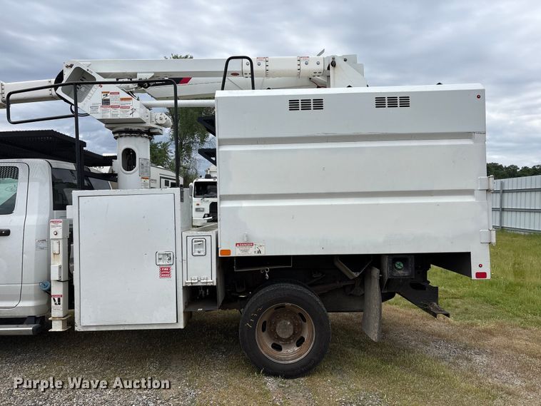 image for item YA2588 2018 RAM 5500 forestry bucket truck