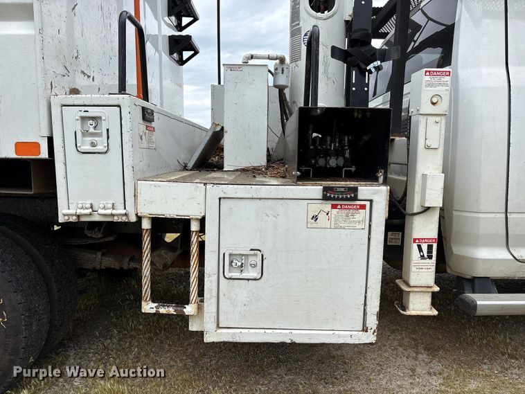 image for item YA2588 2018 RAM 5500 forestry bucket truck